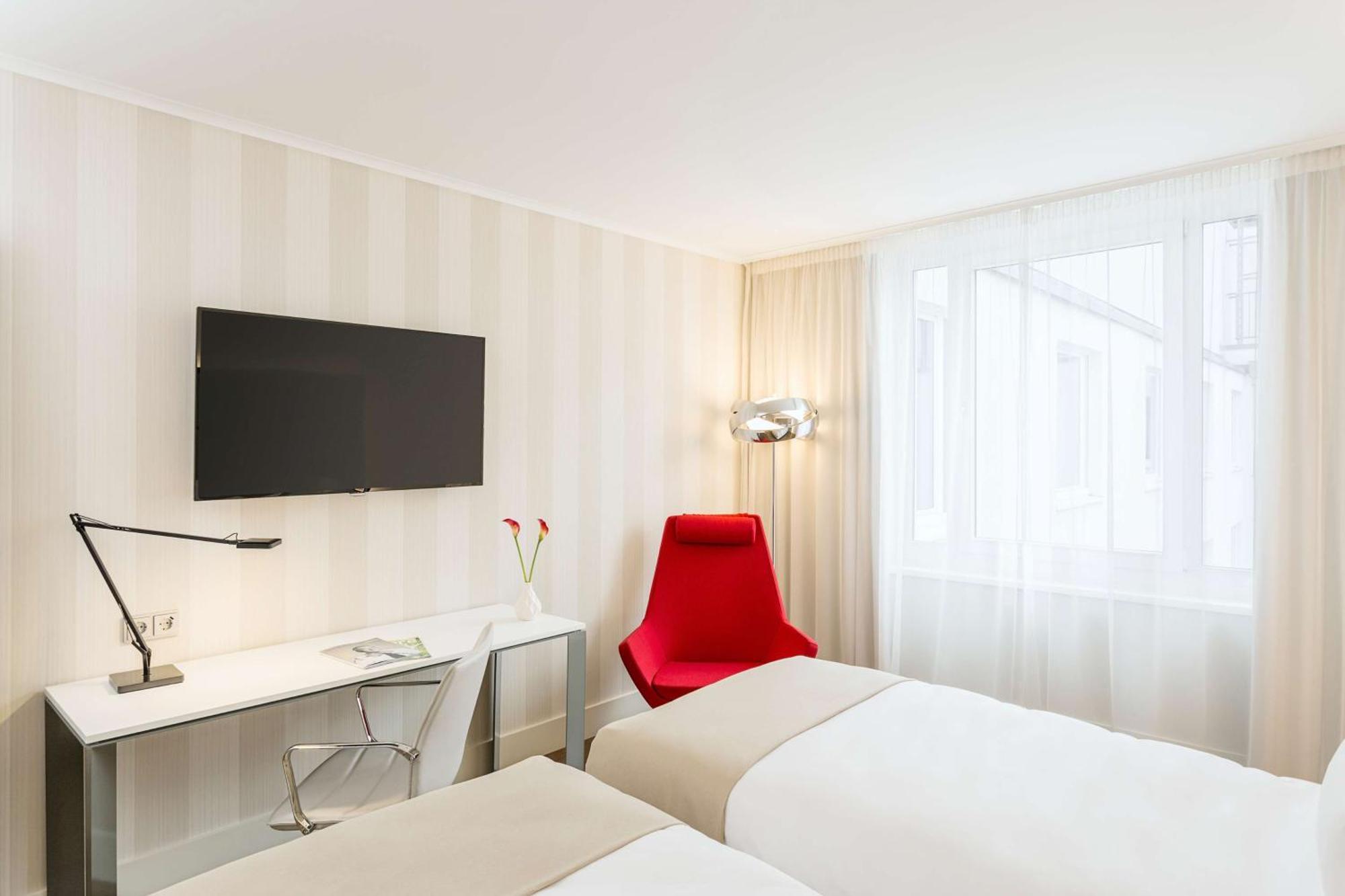 Hotel Nh Collection Mitte Am Checkpoint Charlie 4*